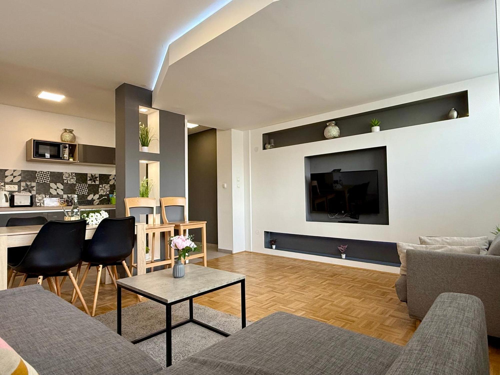 Apartments Park Siska לובליאנה מראה חיצוני תמונה